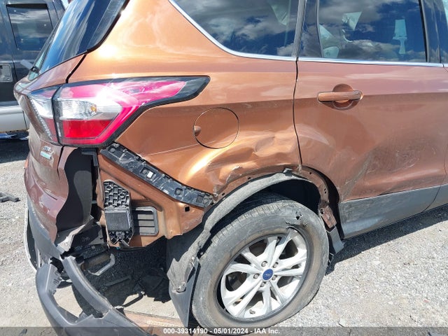 Ford ESCAPE SE 2017 1FMCU0G97HUA77843 Image 6