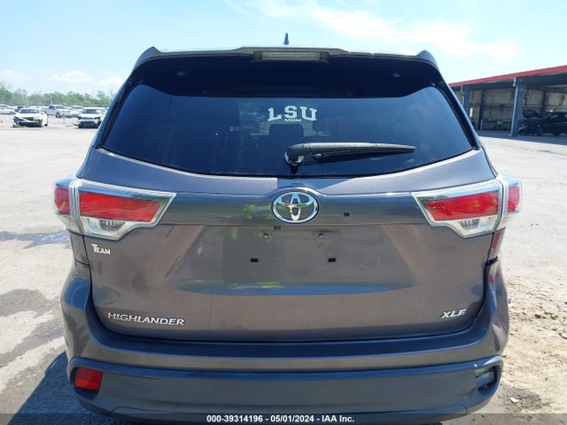 Toyota Highlander Xle V6 2015 5TDKKRFHXFS111682 Image 16
