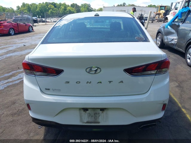 Hyundai SONATA SE 2018 5NPE24AF3JH619917 Image 16