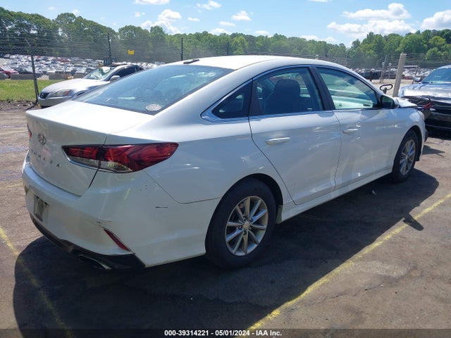 Hyundai SONATA SE 2018 5NPE24AF3JH619917 Image 4