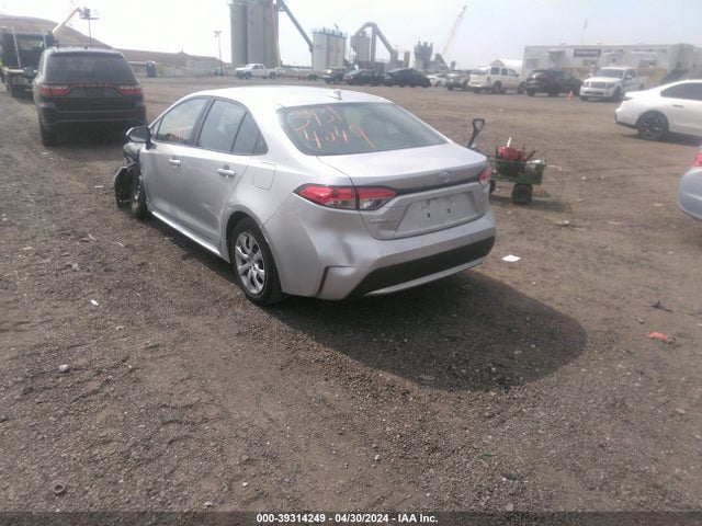 Toyota COROLLA LE 2021 5YFEPMAE7MP180317 Image 3