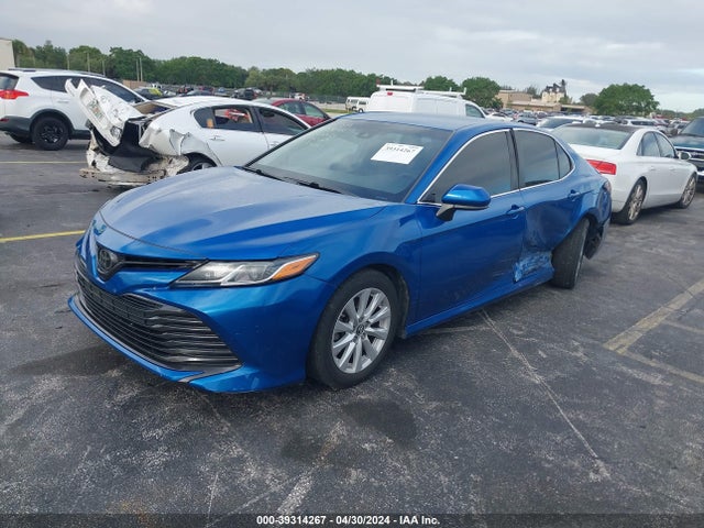 Toyota CAMRY LE 2019 4T1B11HK7KU235729 Image 2