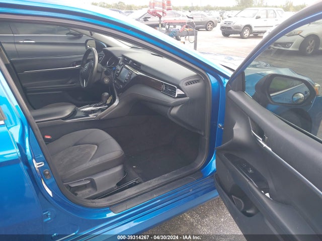 Toyota CAMRY LE 2019 4T1B11HK7KU235729 Image 5