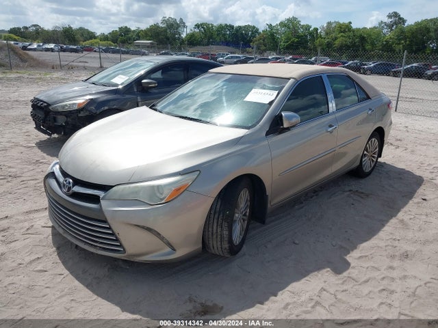 Toyota CAMRY LE 2015 4T4BF1FK2FR481653 Image 2