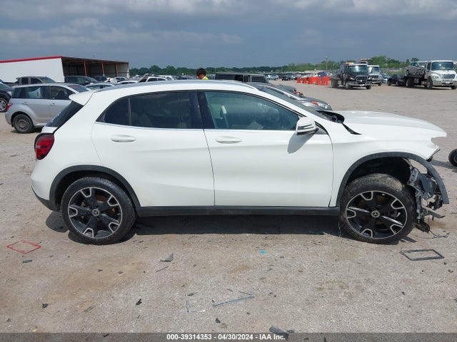 Mercedes-Benz GLA 250 2018 WDCTG4EB7JJ397285 Image 13