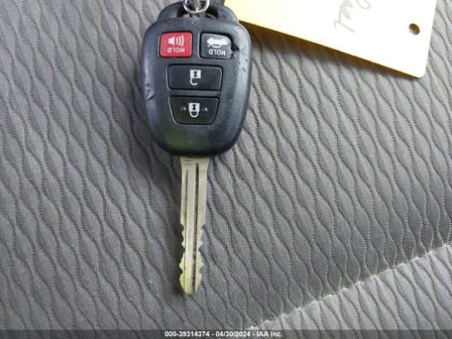 5YFBURHE3HP639959 Toyota COROLLA LE