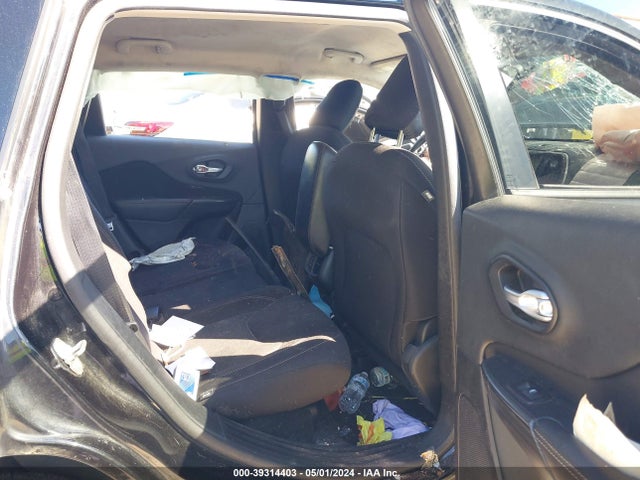 1C4PJMCB9GW202987 Jeep Cherokee Altitude