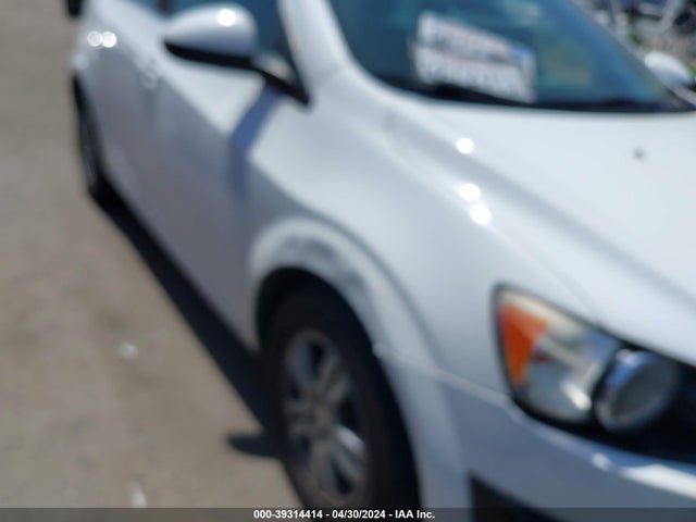 Chevrolet Sonic Lt Auto 2015 1G1JC6SH5F4188476 Image 12