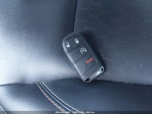 3C4NJCBB4JT356216 Jeep Compass Latitude Fwd