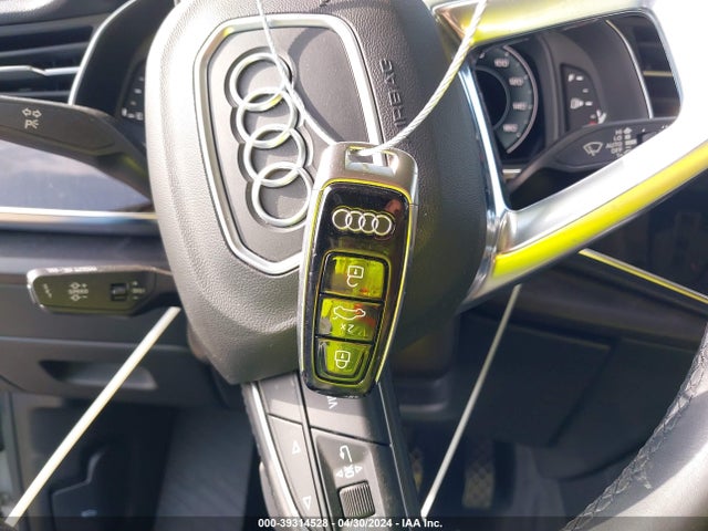WA1EVAF17MD019411 Audi Q8 Premium Plus 55 Tfsi Quattro Tiptronic