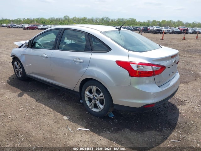 Ford FOCUS SE 2014 1FADP3F2XEL380273 Image 3