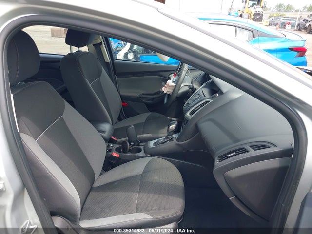 Ford FOCUS SE 2014 1FADP3F2XEL380273 Image 5