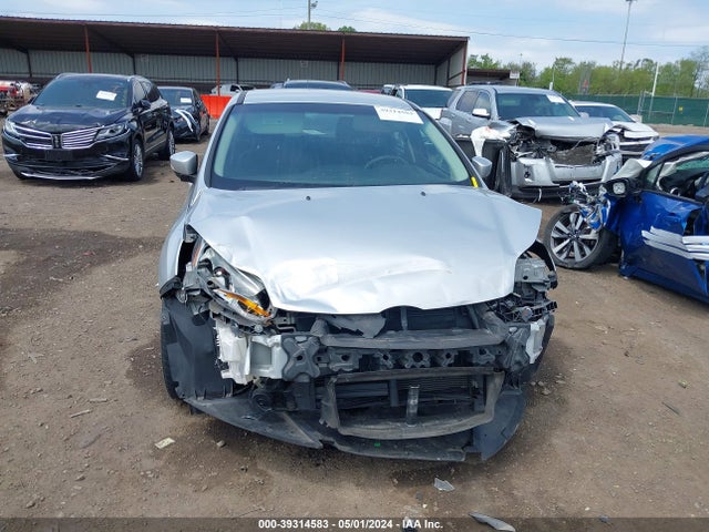 Ford FOCUS SE 2014 1FADP3F2XEL380273 Image 6