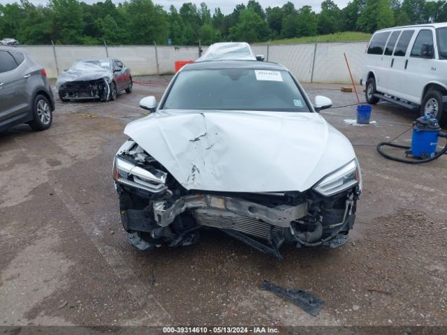 WAUANCF56JA111879 Audi A5 2.0t Premium