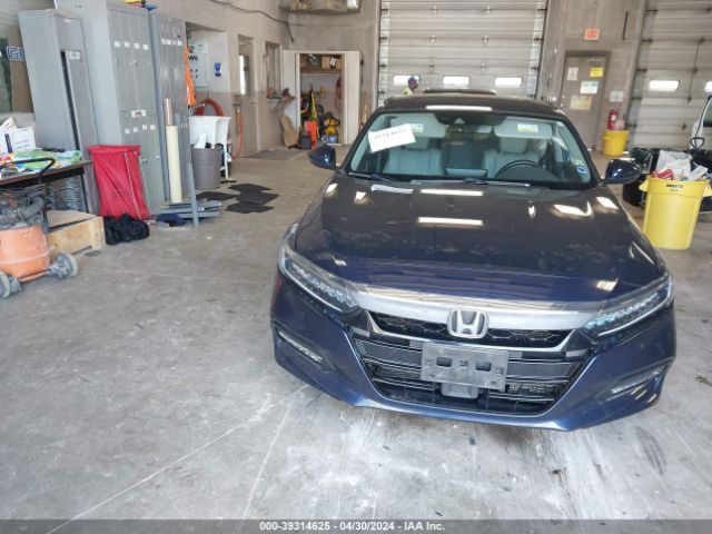 1HGCV3F97KA007578 Honda Accord Hybrid Touring