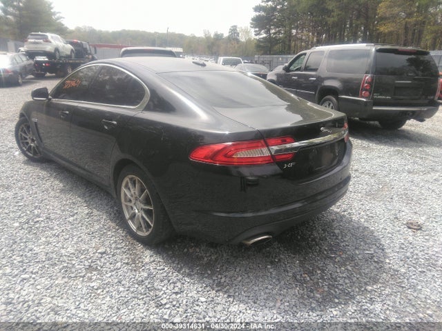 2012 JAGUAR XF SAJWA0FBXCLS58529 Photo 2