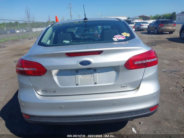 1FADP3H29JL275957 Ford FOCUS SEL