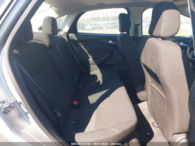 1FADP3H29JL275957 Ford FOCUS SEL