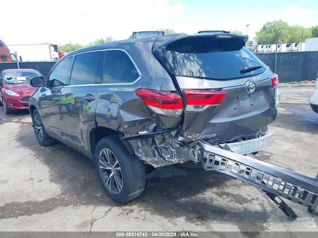 Toyota Highlander Le 2019 5TDZARFH9KS042382 Image 3