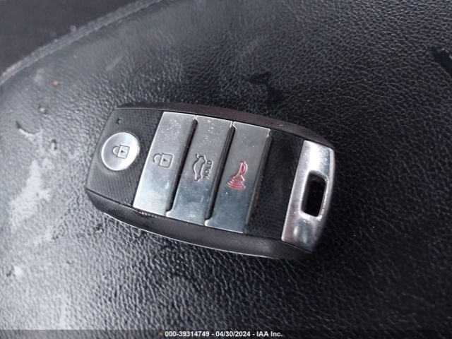 5XXGT4L39KG288606 KIA Optima S