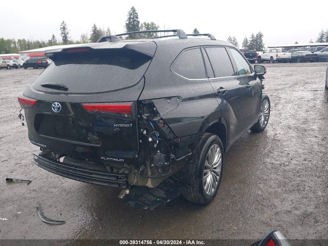 Toyota Highlander Hybrid Platinum 2023 5TDEBRCHXPS126007 Image 4