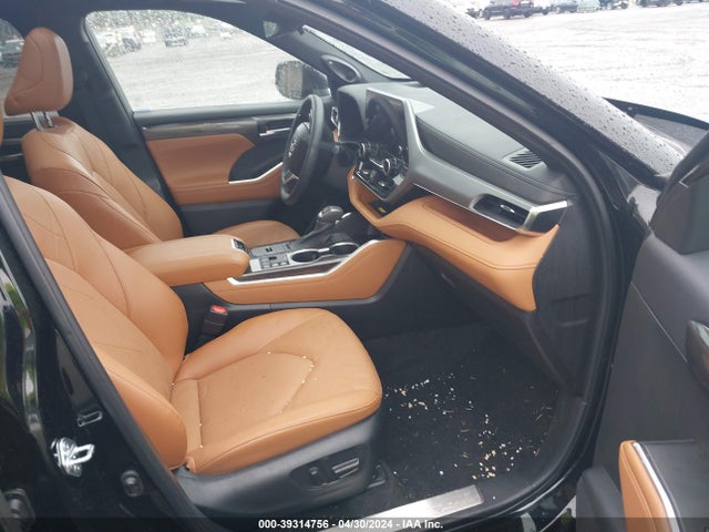 Toyota Highlander Hybrid Platinum 2023 5TDEBRCHXPS126007 Image 5