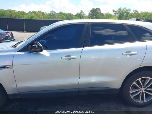 SADCJ2FX1JA274446 Jaguar F-pace 25t Premium