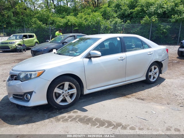 Toyota CAMRY SE 2014 4T1BF1FK5EU392507 Image 2