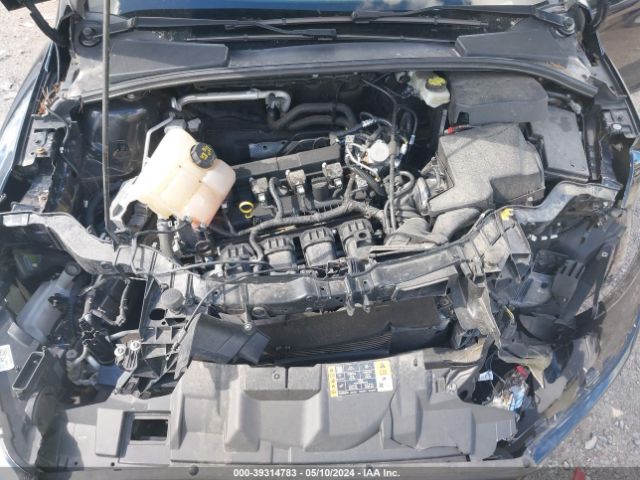 1FADP3F24HL308022 Ford FOCUS SE