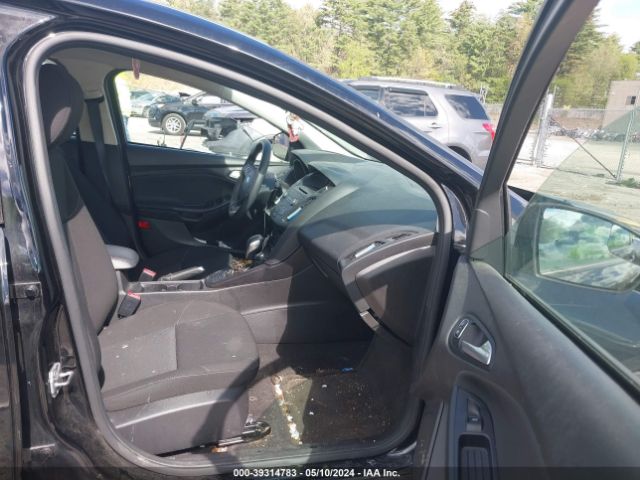 1FADP3F24HL308022 Ford FOCUS SE