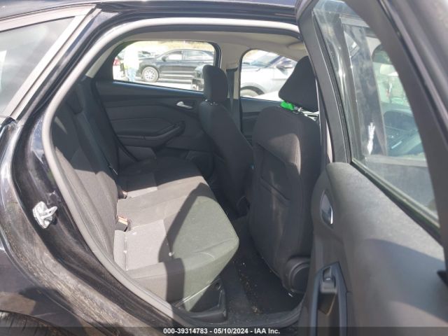 1FADP3F24HL308022 Ford FOCUS SE