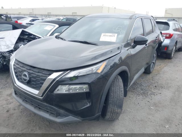 5N1BT3BA7NC681945 Nissan Rogue Sv Fwd