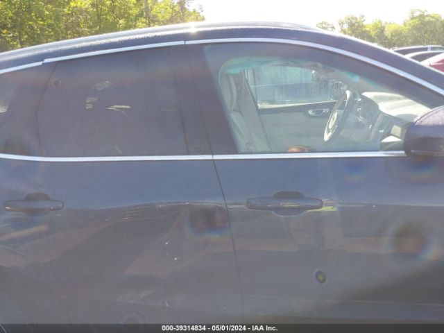 LYV102RKXKB350892 Volvo Xc60 T5 Momentum