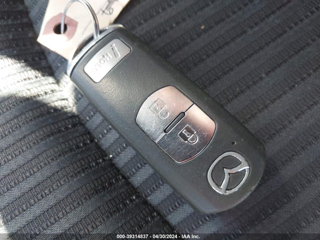 Продажа на аукционе авто 2014 Mazda Mazda3 I Touring, vin: JM1BM1L73E1101420, номер лота: 39314837