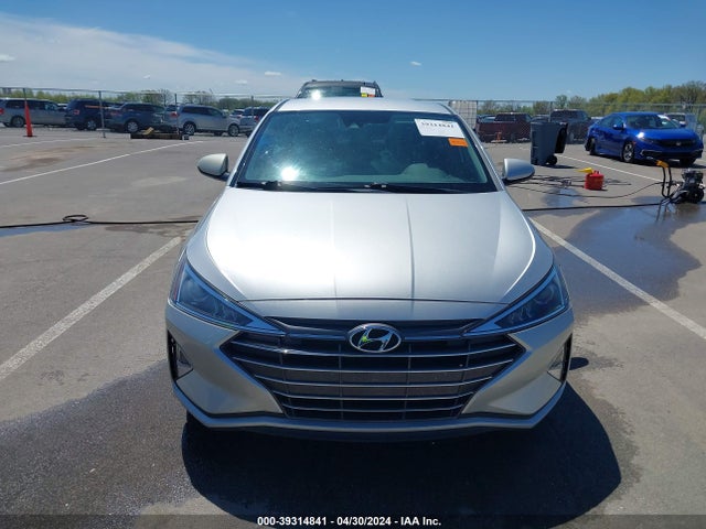 Hyundai ELANTRA SEL 2019 5NPD84LFXKH410635 Image 13