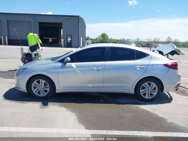 Hyundai ELANTRA SEL 2019 5NPD84LFXKH410635 Image 15
