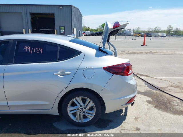Hyundai ELANTRA SEL 2019 5NPD84LFXKH410635 Image 18