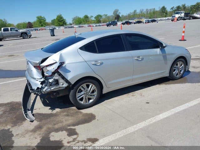 Hyundai ELANTRA SEL 2019 5NPD84LFXKH410635 Image 4