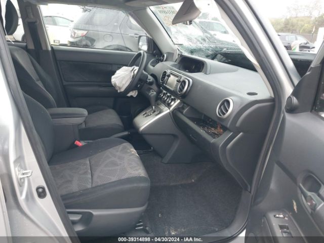 JTLZE4FE2FJ079634 Scion XB