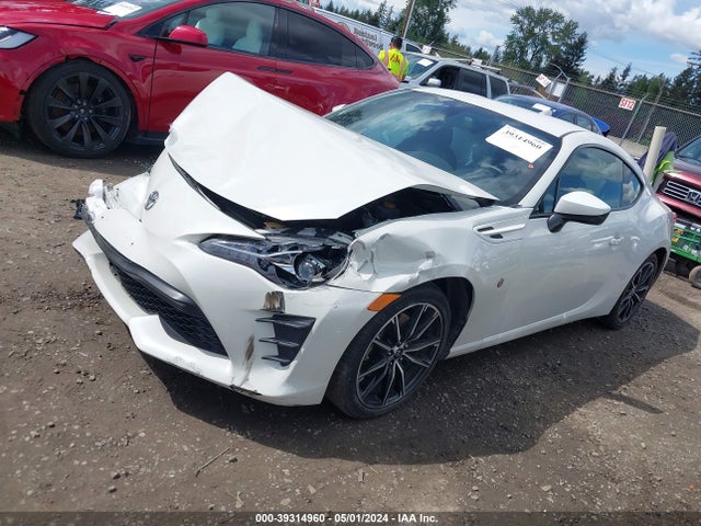 Toyota 86 2019 JF1ZNAA10K8703629 Image 2