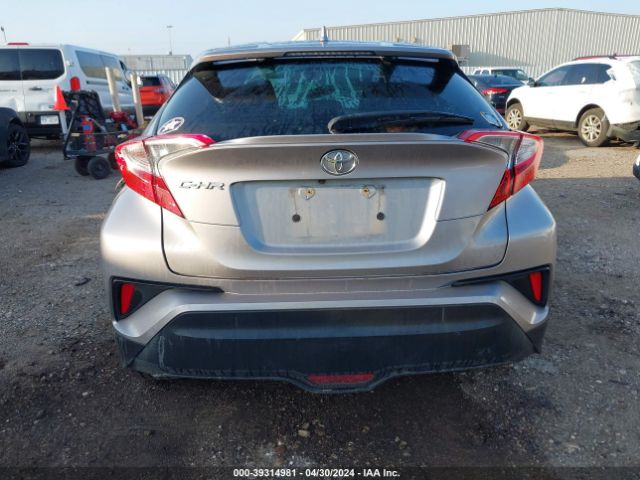 NMTKHMBX7JR057053 Toyota C-hr Xle Premium