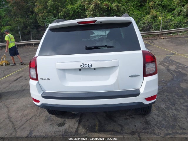 1C4NJDEB9GD687308 Jeep Compass Latitude