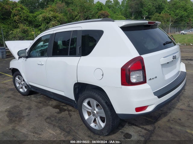 1C4NJDEB9GD687308 Jeep Compass Latitude