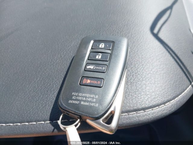 2T2HZMAA9NC241541 Lexus RX 350