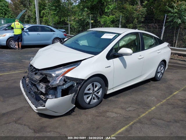 Toyota Prius Three 2016 JTDKARFU1G3025809 Image 2