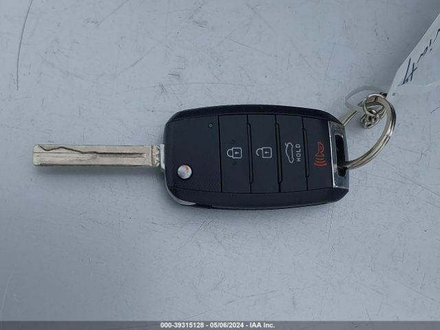 5XXGM4A77EG327877 KIA Optima Lx