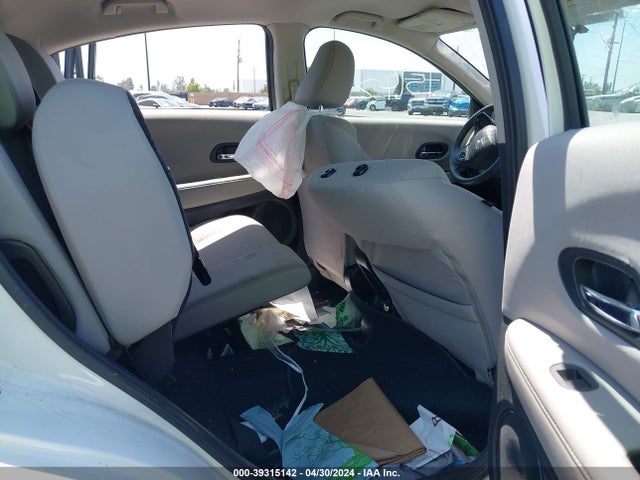 Honda HR-V LX 2017 3CZRU5H31HM724578 Image 8