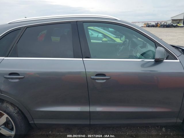 WA1EFCFS2FR008159 Audi Q3 2.0t Premium Plus