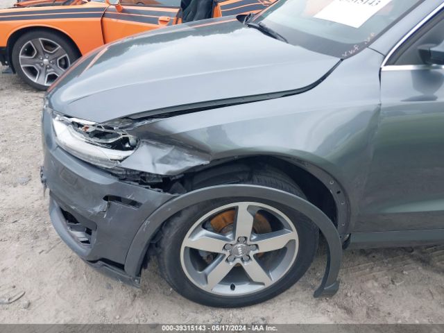 WA1EFCFS2FR008159 Audi Q3 2.0t Premium Plus