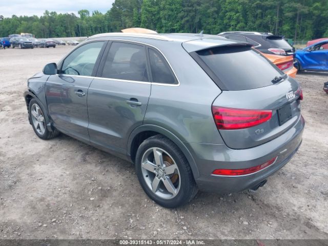 WA1EFCFS2FR008159 Audi Q3 2.0t Premium Plus
